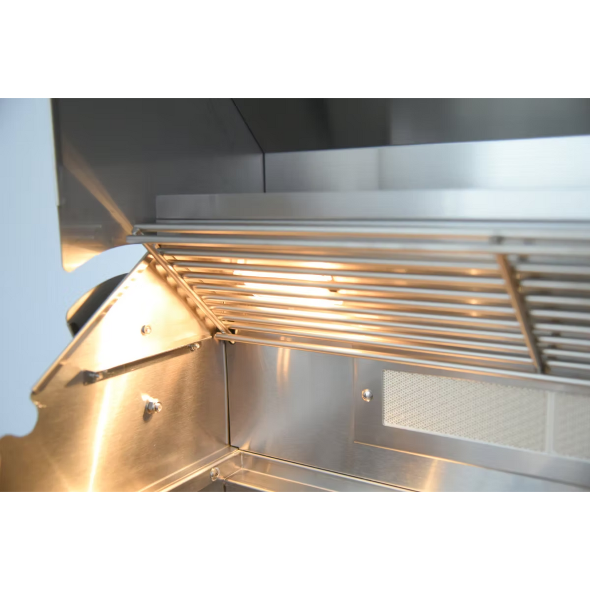 Kokomo Grills 32" Professional Built-In Gas Grill (4 Burner)