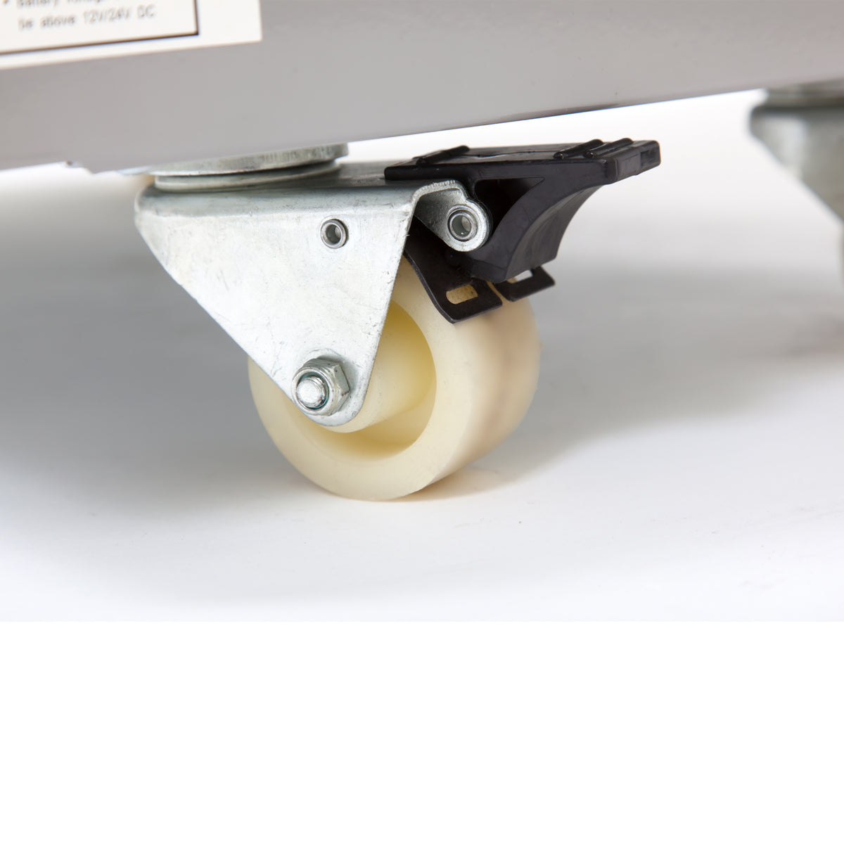 Whynter 95 Quart Portable Wheeled Freezer with Door Alert and 12v Option